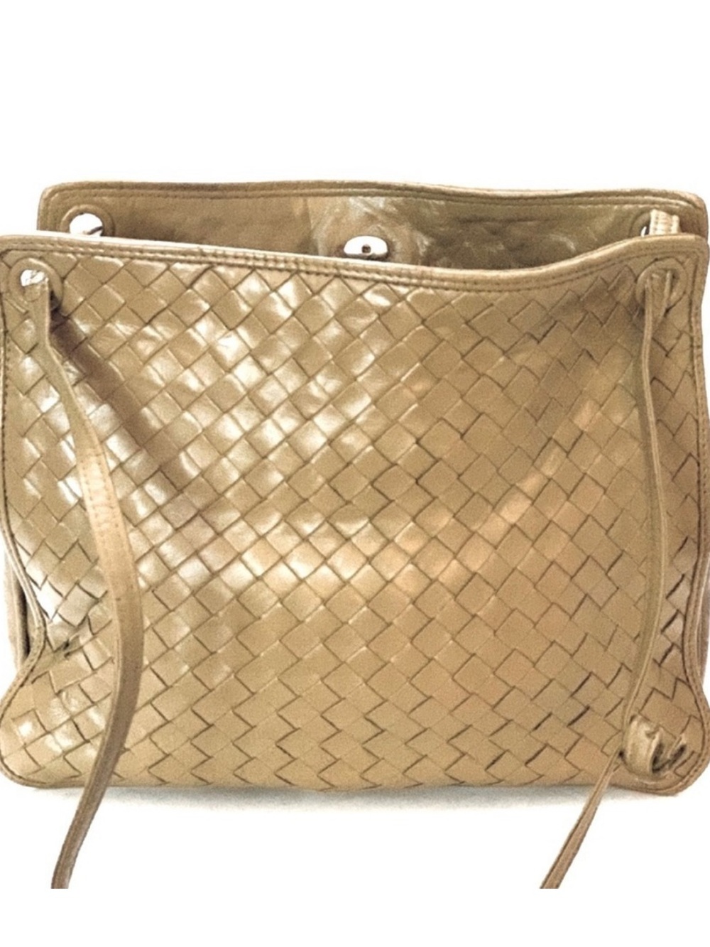 BOTTEGA VENETA Authentic Vintage
Leather Intrecciato Weave Bag, Acorn Color